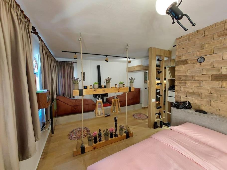 Frequency 286 Tirane Apartment Luaran gambar