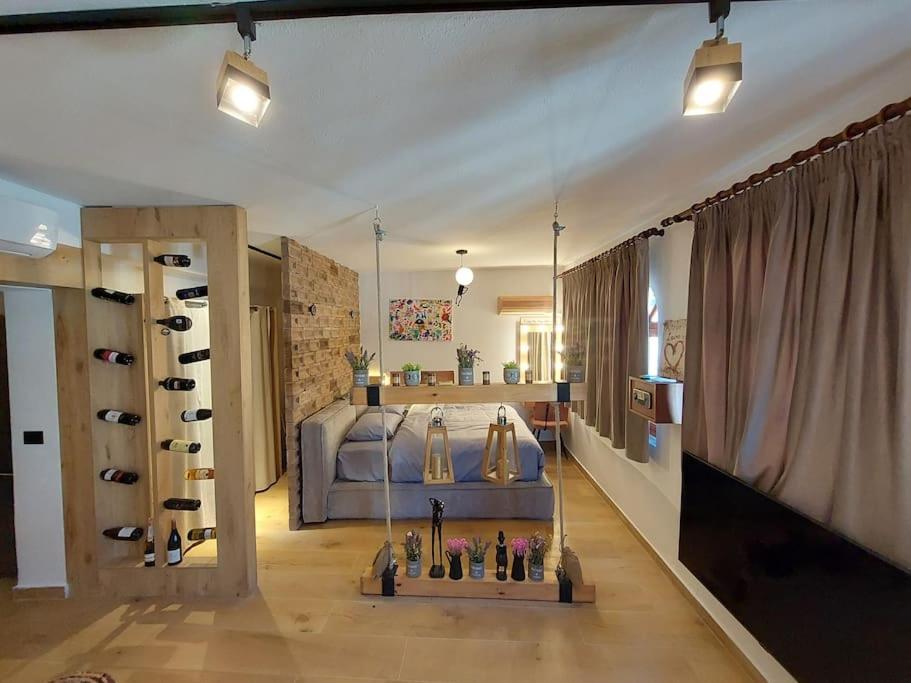 Frequency 286 Tirane Apartment Luaran gambar