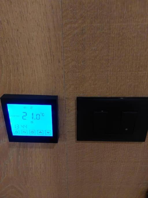 Frequency 286 Tirane Apartment Luaran gambar
