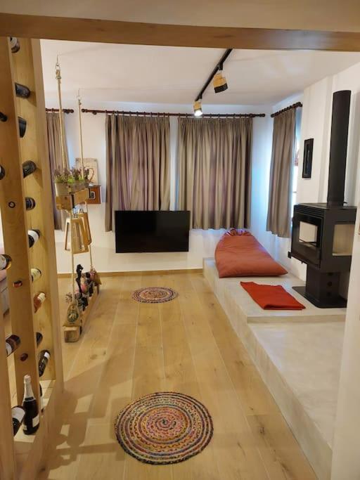 Frequency 286 Tirane Apartment Luaran gambar