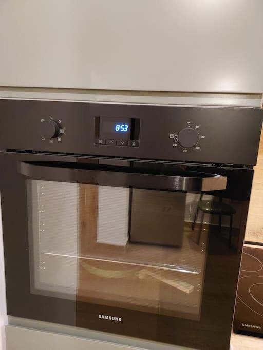 Frequency 286 Tirane Apartment Luaran gambar