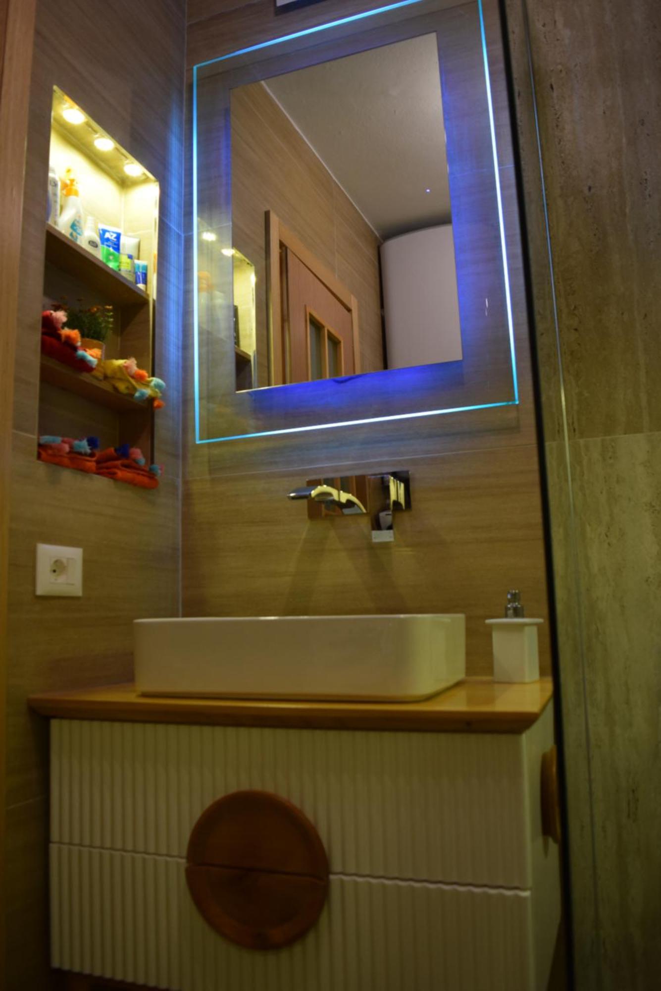 Frequency 286 Tirane Apartment Luaran gambar